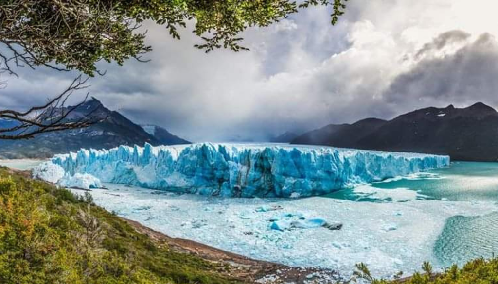 Glaciar Perito Moreno El monitoreo fue realizado por Glaciarium y la Intendencia del Parque Nacional Los Glaciares, y se utilizaron drones para observar con mayor precisión. Foto: X @RespiraArg