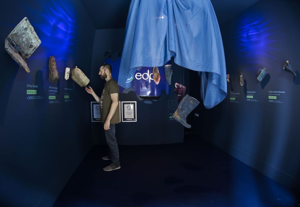 Exposición Back Wash