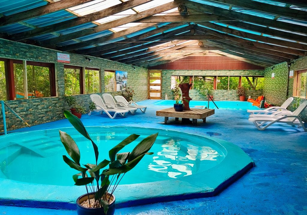 Termas Angostura, Región de la Araucanía.