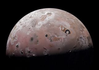 Der erstaunliche Juno-Vorbeiflug der NASA an Jupiters vulkanischem Mond Io!