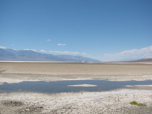 Figura 3. El nuevo y oficial lugar más cálido del planeta: Death Valley, California Figura 3. El nuevo y oficial lugar más cálido del planeta: Death Valley, California