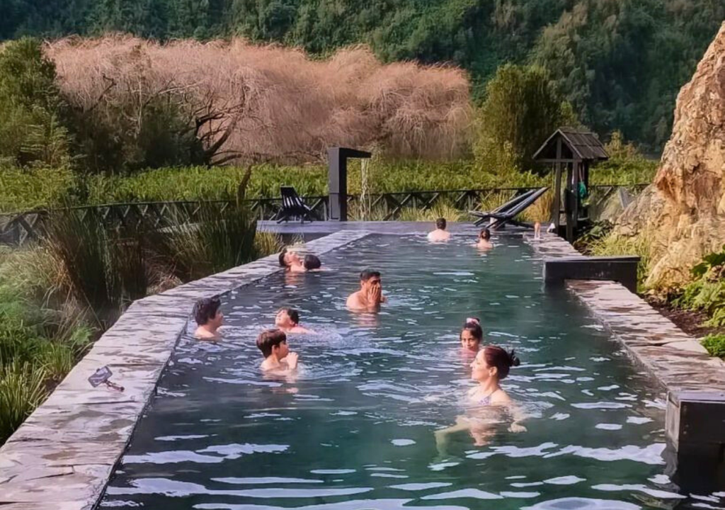 Termas del Sol, Río Puelo. Termas del Sol, Río Puelo.