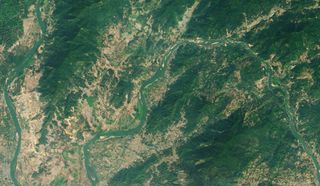 El río Mekong cambia de marrón a verde