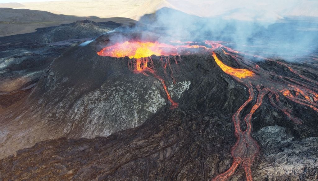 Aunque el Mauna Loa es uno de los volcanes más activos del mundo, no es el único que representa una amenaza.