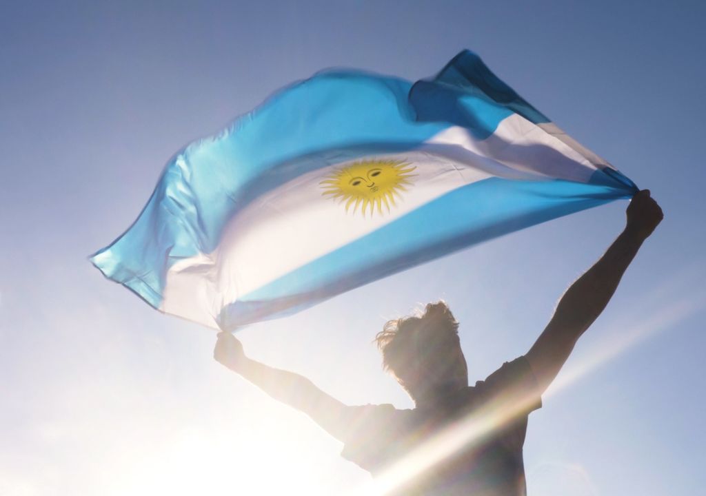 25 de Mayo Revolución Argentina Bandera tiempo pronóstico
