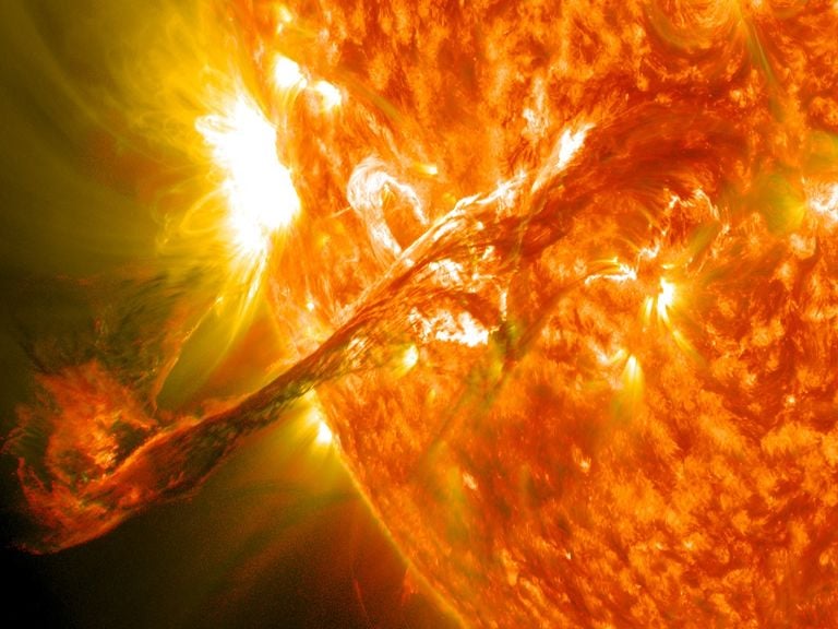Resultado de imagen de El Sol es una boila de plasma