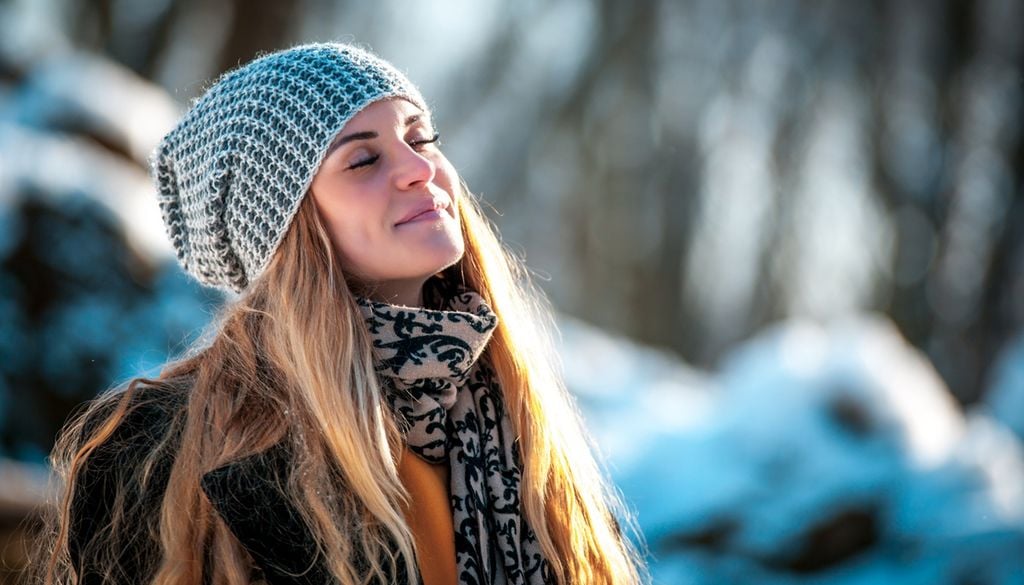 La vitamina D es liposoluble y esencial para mantener el equilibrio mineral del cuerpo La vitamina D es liposoluble y esencial para mantener el equilibrio mineral del cuerpo.