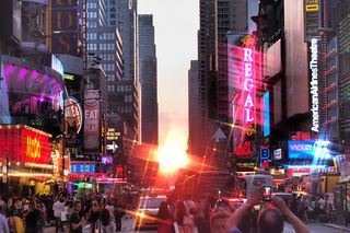 El solsticio de verano llega a Manhattan, el Manhattanhenge