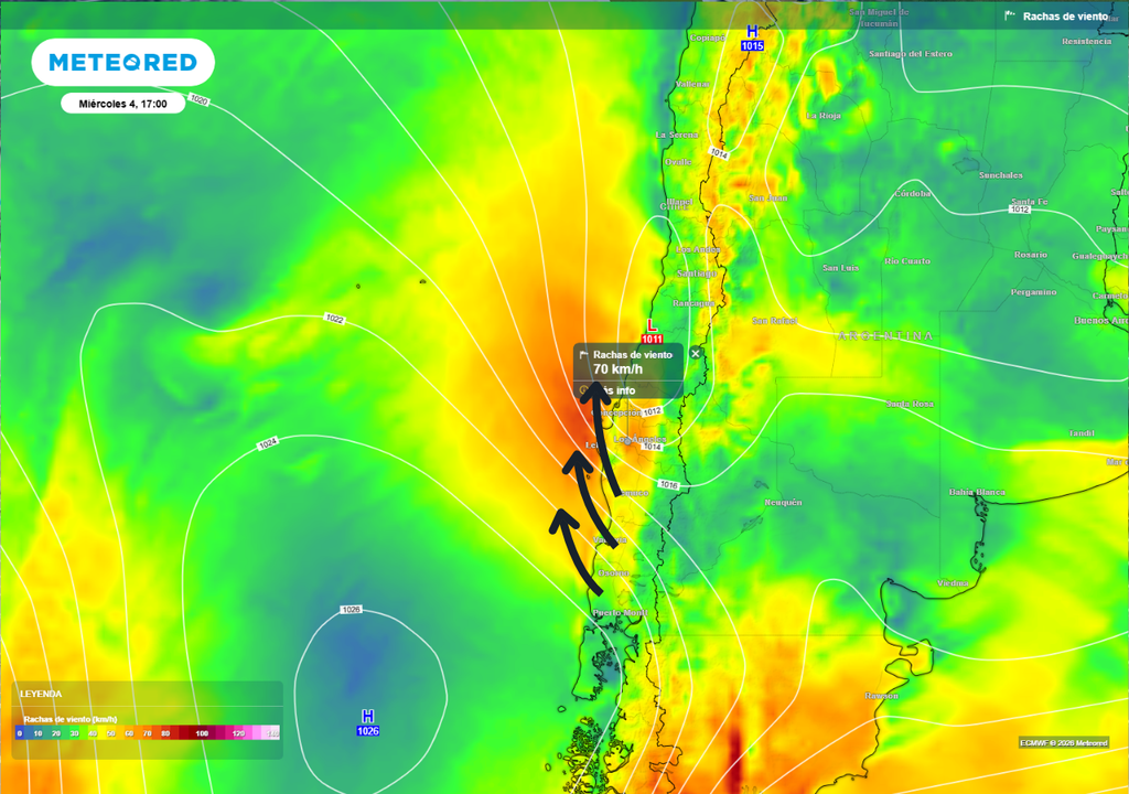 En esta tarde de miércoles el viento estará especialmente intenso sobre las regiones del Maule, Ñuble, Biobío, La Araucanía y Los Ríos, con intensidades máximas que podrían los 70 km/h en el valle longitudinal y sector costero.