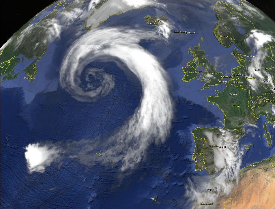 Imagen IR, infrarroja del 14 de octubre de 2014 a primeras horas de la noche y presentada en Google Earth.