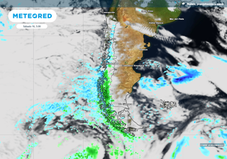 El tiempo en Chile este fin de semana: siguen las lluvias en algunas regiones pero el calor no da tregua