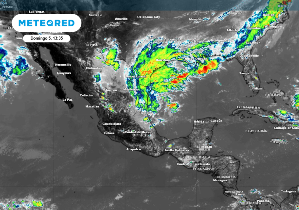 El frente frio 43 ya muestra su impacto con tormentas organizadas y núcleos intensos, aumentando el riesgo de granizo, rachas fuertes y actividad eléctrica.