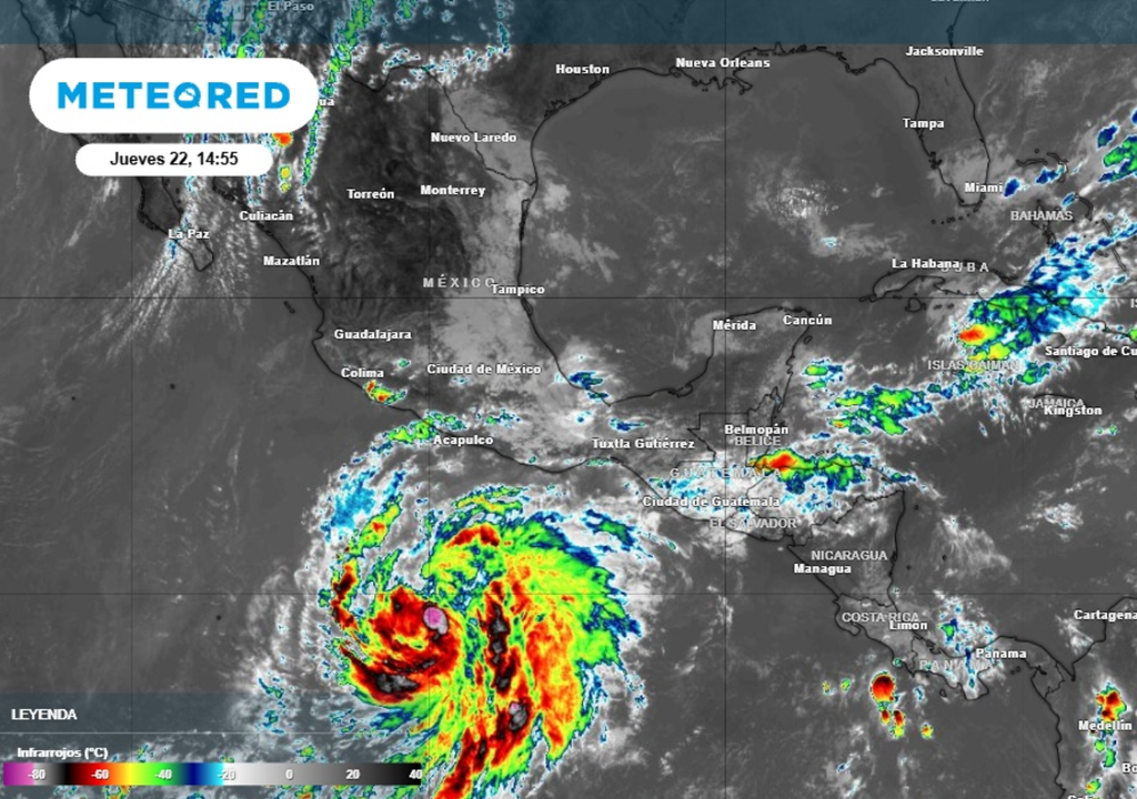 Raain El ciclón "Vance" se aproxima al occidente de México.