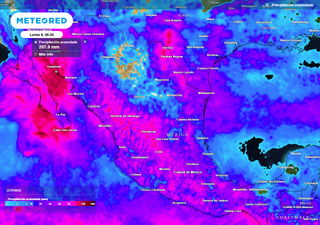 El tiempo en México este fin de semana: ciclón Lorena con torrenciales lluvias al Noroeste y nuevo frente frío llegando