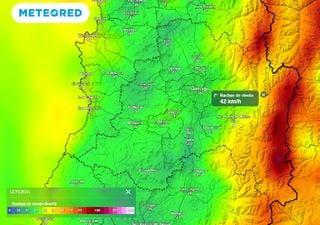 El tiempo en Santiago y la RM el fin de semana: niebla matinal y rachas de viento de hasta 40 km/h en estas comunas