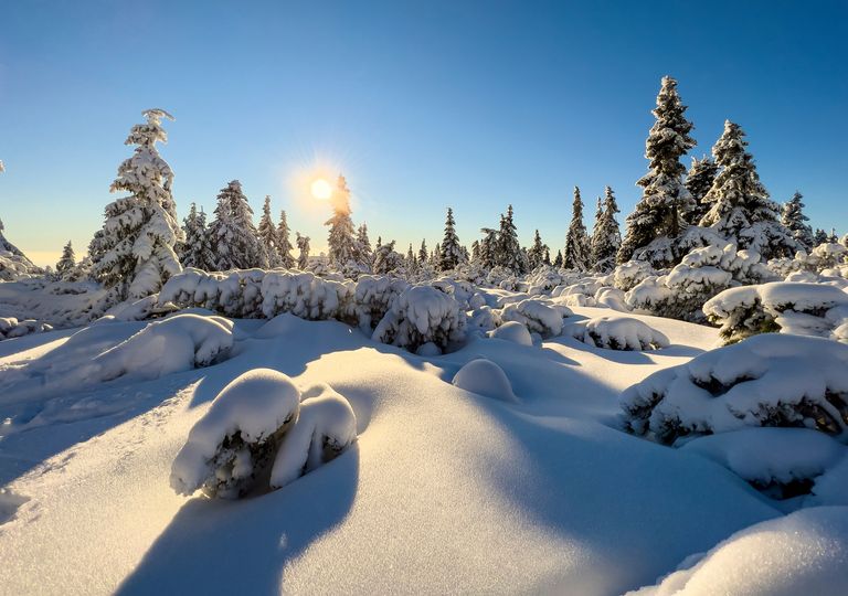 El tiempo este fin de semana en España: las lluvias y la nieve darán paso a  heladas muy intensas en estas zonas