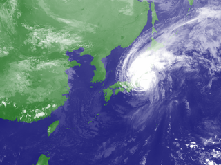 El tifón Hagibis uno de los más intensos que impacta Japón