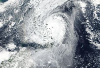 El tifón Kammuri impacta en Filipinas