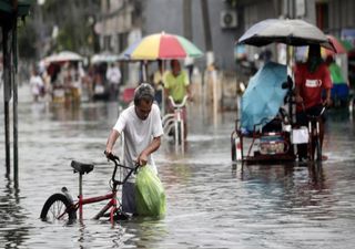 El tifón Khanun golpea duramente al sur de Japón