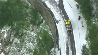 El Tour de Francia corta el final de etapa por granizo y aludes