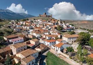 El único pueblo de España excomulgado por la Iglesia y oficialmente maldito: una historia tan real como inquietante 