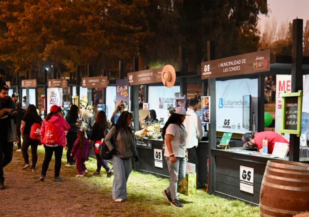 Fiesta de la Vendimia del Valle del Maipo en el Parque Padre Hurtado de La Reina. Fiesta de la Vendimia del Valle del Maipo en el Parque Padre Hurtado de La Reina.