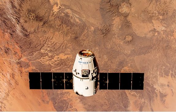 El Viaje De Una Nave Espacial A La Estación Espacial Internacional El Viaje De Una Nave Espacial A La Estación Espacial Internacional