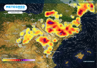 El viernes una vaguada dejará tormentas fuertes con muchos rayos y granizo en estas zonas de España