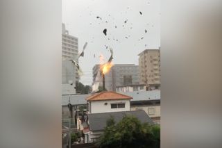 El violento impacto del tifón Jebi en Japón