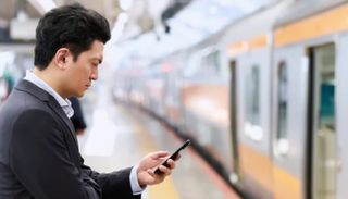 El Wi-Fi en los aviones y en los trenes siempre ha sido malo, c&oacute;mo una nueva tecnolog&iacute;a va a solucionarlo