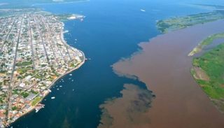 Eleita uma das mais bonitas do mundo, vila no Pará esconde fenômeno raro de rios que não se misturam