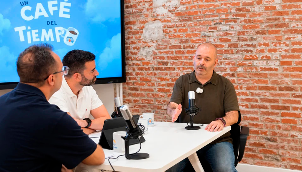 Samuel Biener, Juanjo Villena y Rubén del Campo en el primer capítulo del podcast
