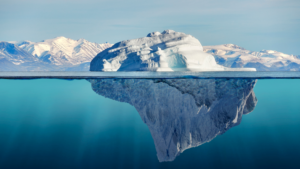 Antartida; ciencia; glaciologia; oceanografia; recursos hidricos Un iceberg es un bloque de hielo desprendido de un glaciar o una plataforma de hielo que flota en el mar o en un lago, formado principalmente por agua dulce, aunque flote en agua salada.