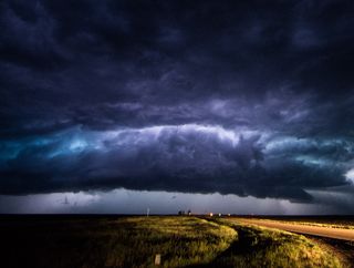 ¡Alerta! Tiempo severo y formación de tornados en estados fronterizos de México con Estados Unidos 