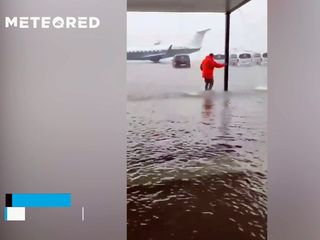 Intensa lluvia desencadena en una gran inundación sobre las instalaciones del aeropuerto de Palma de Mallorca, España