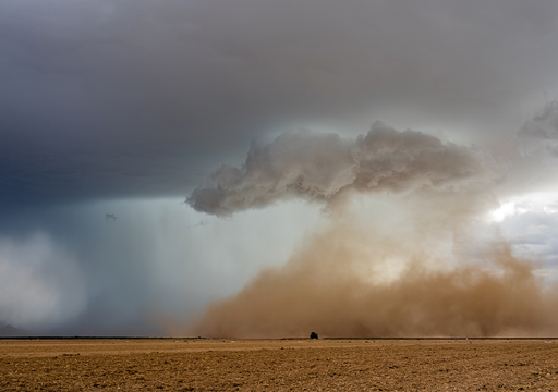En unas horas crecer&aacute;n nubes de tormenta que dejar&aacute;n lluvias de m&aacute;s de 30 l/m2 y vientos fuertes en cinco comunidades