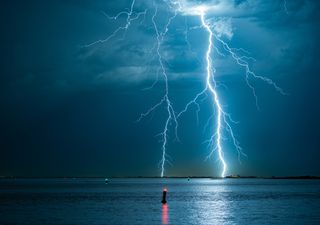 En unas horas crecerán tormentas que dejarán lluvias muy fuertes en varias comunidades: AEMET activa avisos rojos