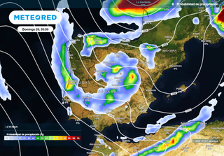 En unas horas la borrasca impactará con la España peninsular: una espiral de nubes dejará lluvias en estas comunidades