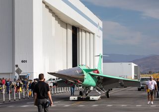 Live: NASA's New Plane That Will Break the Sound Barrier Takes Off Without Making Any Noise