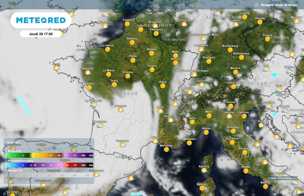 Nébulosité et symboles jeudi après-midi France Ce jeudi après-midi, le soleil devrait revenir quasiment partout, avec toutefois un voile nuageux plus ou moins épais qui circulera sur l'Ouest.