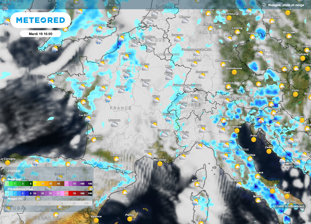 Mardi après-midi, après l'évacuation de la perturbation vers le Nord-Est, un ciel variable accompagné d'averses prendra le relais à l'Ouest.