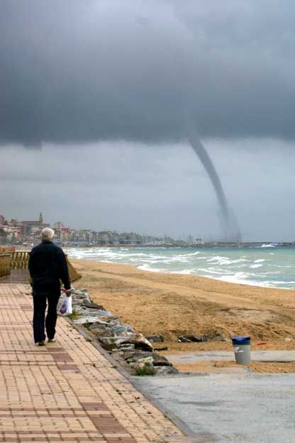 Encuentro Con Un Tornado