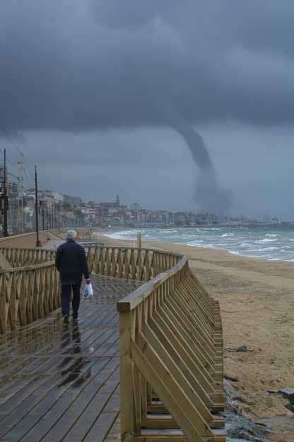 Encuentro Con Un Tornado