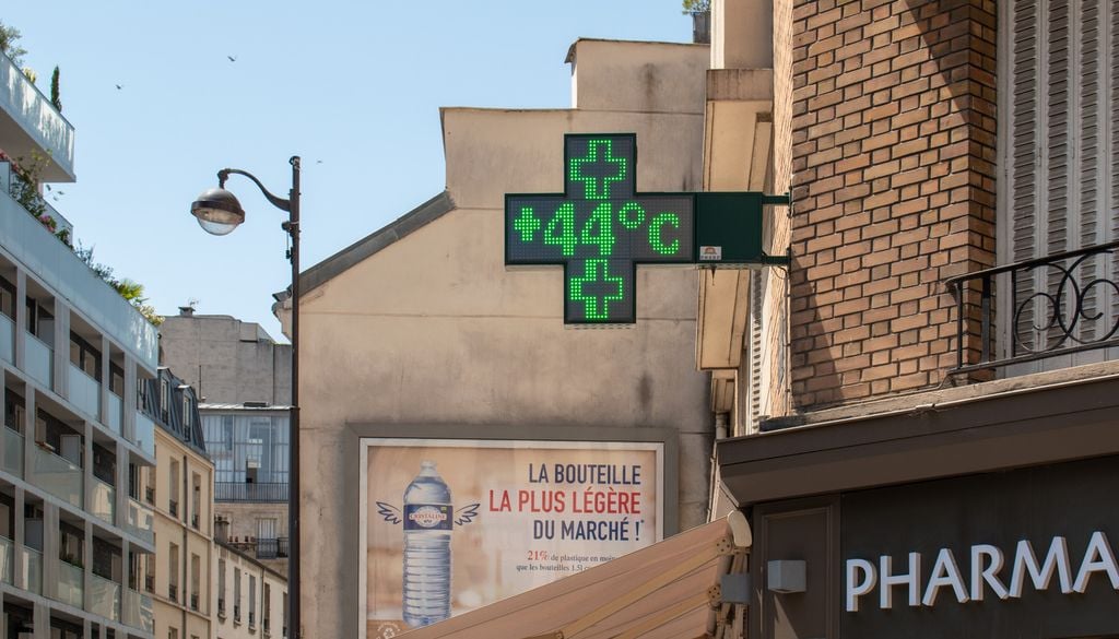 Canicule Chaleur Température France Pharmacie Ville Des records de températures sont attendus cette semaine avec ce nouvel épisode de canicule qui sévit.