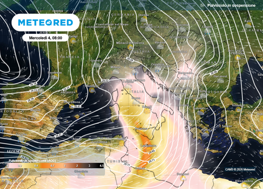 Maltempo, enorme nube di sabbia e polvere del Sahara in arrivo sull'Italia: attese piogge di fango e cieli gialli