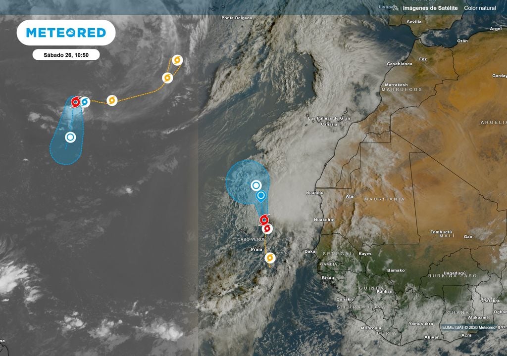 Una densa banda de nubes asociada a Gonzalo ya se encuentra sobre el archipiélago canario.