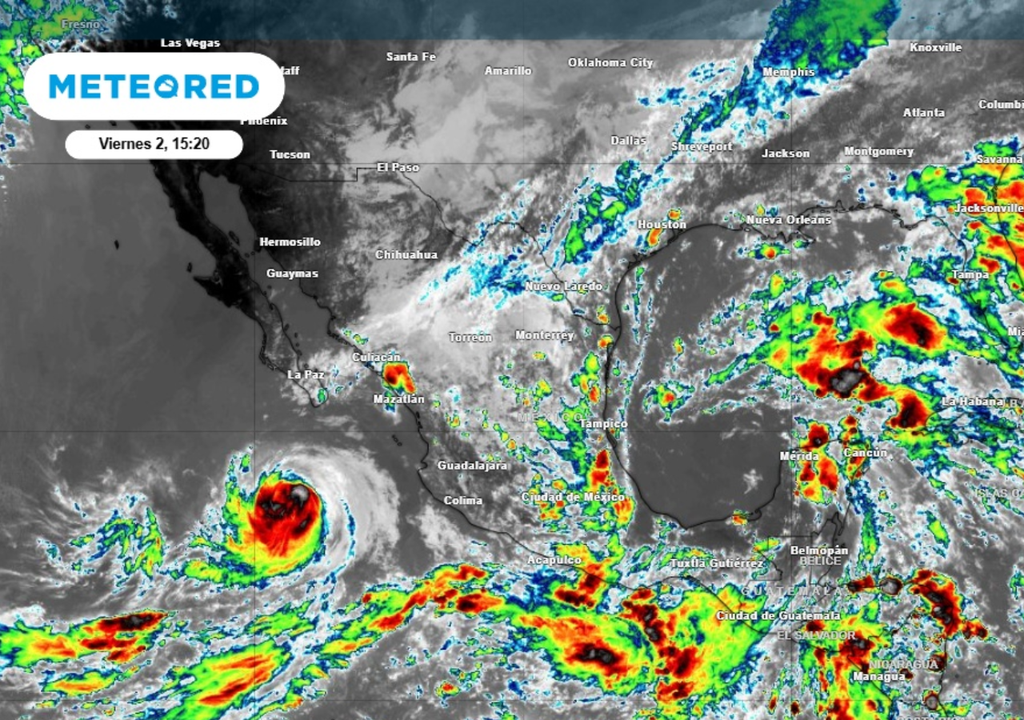 Tormentas La onda tropical 42 continúa su avance sobre el sur del país.
