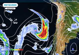 Entre jueves y s&aacute;bado 15 sistema frontal dejar&aacute; montos de lluvia de 50 mm con rachas de 70 km/h en Chile centro-sur