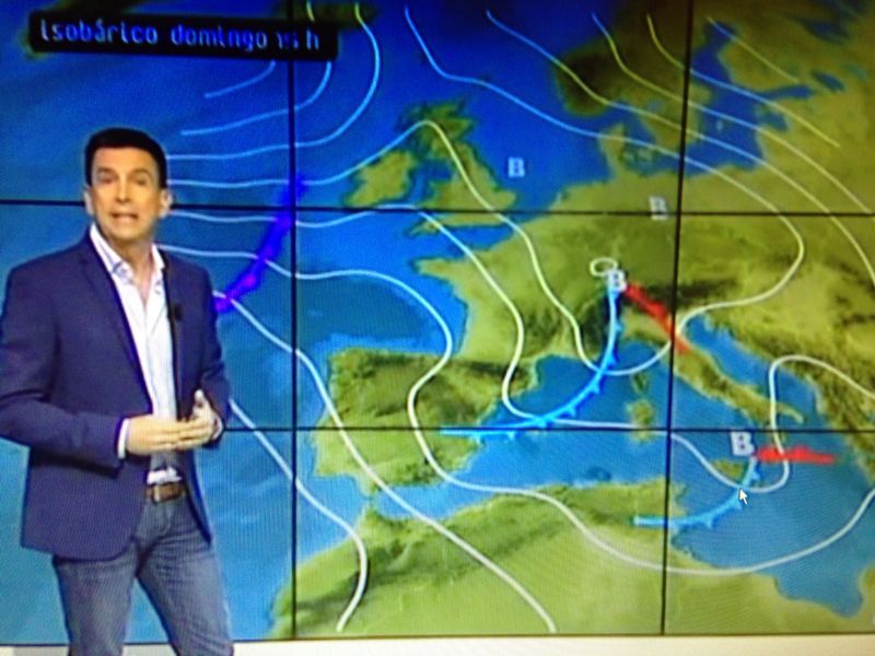 Figura 2.- José Francisco Martínez es el encargado de presentar la información meteorológica los fines de semana en RTVCM