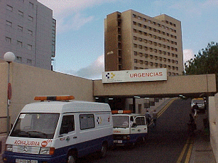 Entrevista Del Mes: Dr. Salvador Núñez Sobre El Tema. La Calima Y Su Impacto Sanitario Servicio de Urgencias. Hospital Universitario N. S. de Candelaria - Santa Cruz de Tenerife